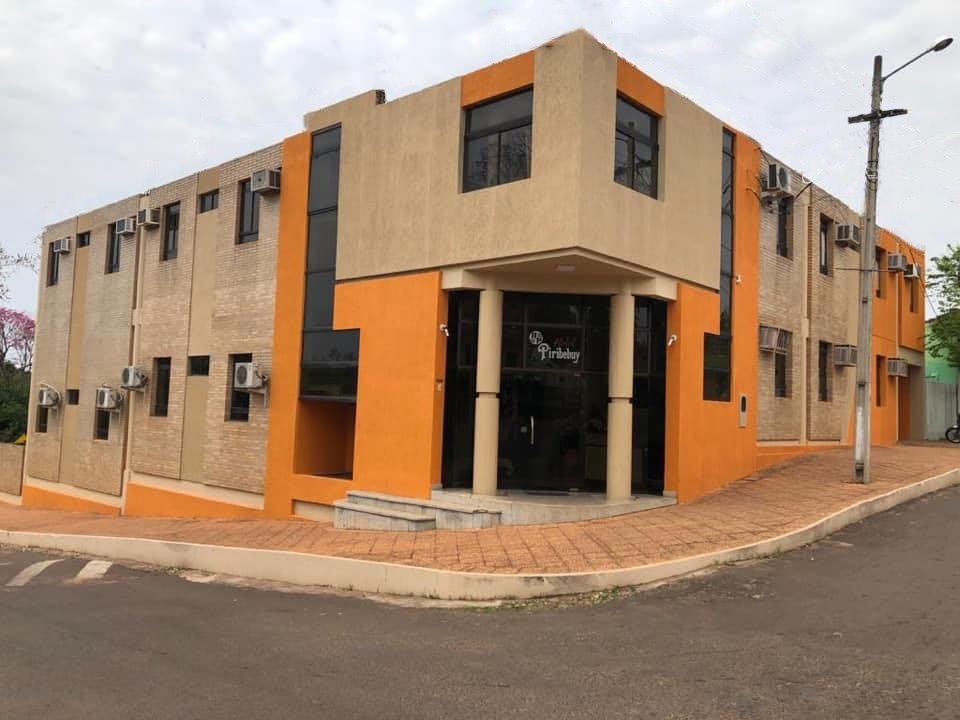 fachada hotel piribebuy